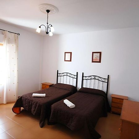 Apartamentos Garaje & Aire & Wifi & Solo Familias Y Parejas Conil De La Frontera Dış mekan fotoğraf