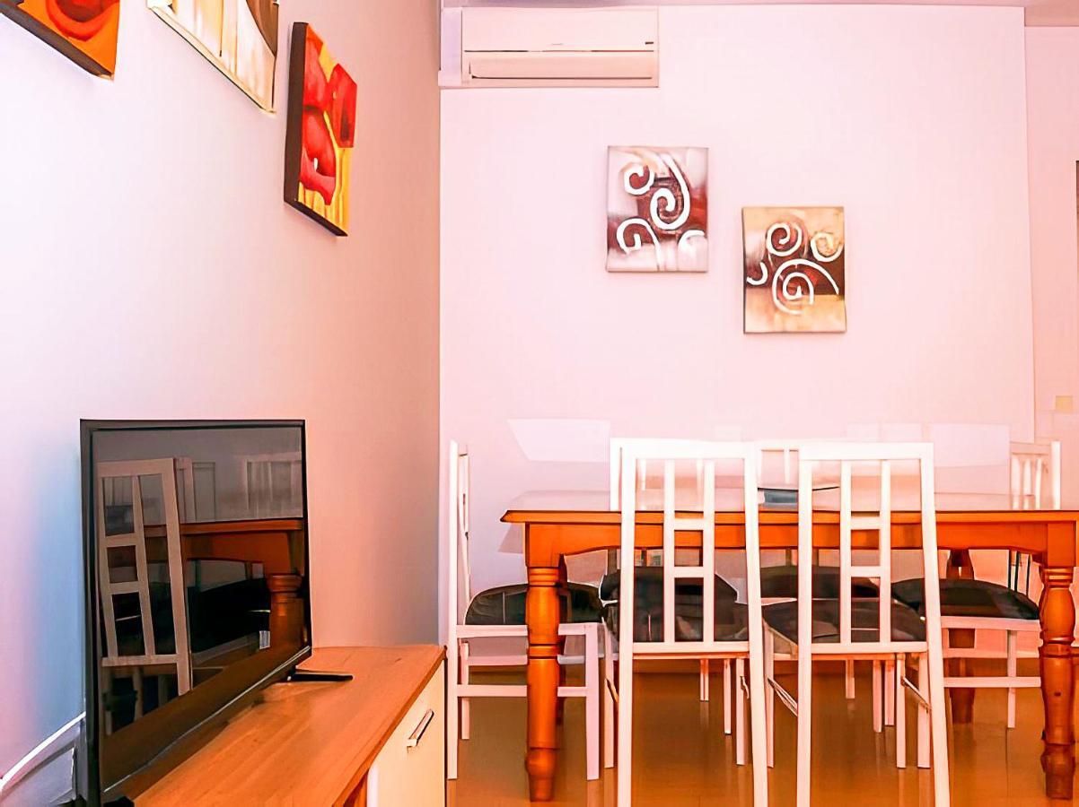 Apartamentos Garaje & Aire & Wifi & Solo Familias Y Parejas Conil De La Frontera Dış mekan fotoğraf