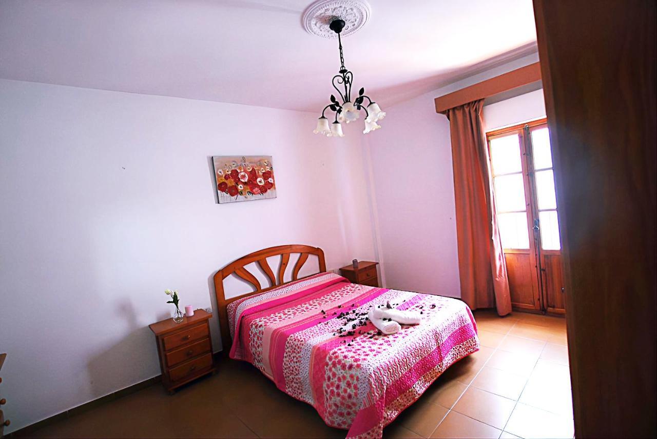 Apartamentos Garaje & Aire & Wifi & Solo Familias Y Parejas Conil De La Frontera Dış mekan fotoğraf